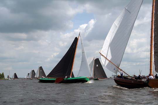 Lemmer vaart sterke inhaalrace