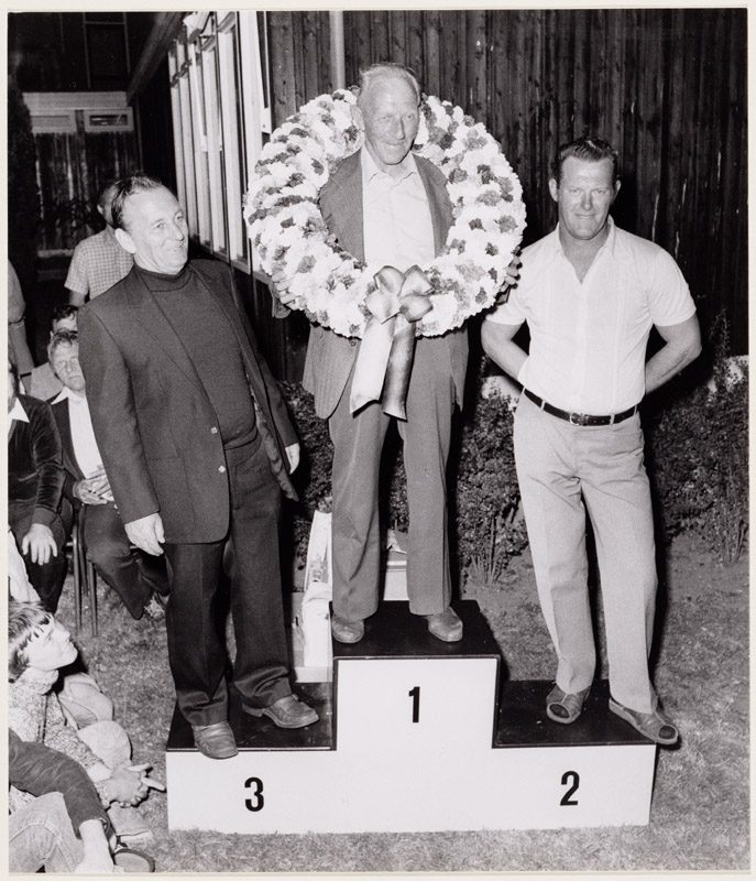 Kampioensfoto met Tjitte Lzn Brouwer, Keimpe Kzn van der Meulen (links) en Rienk Uzn Zwaga (rechts), 1981