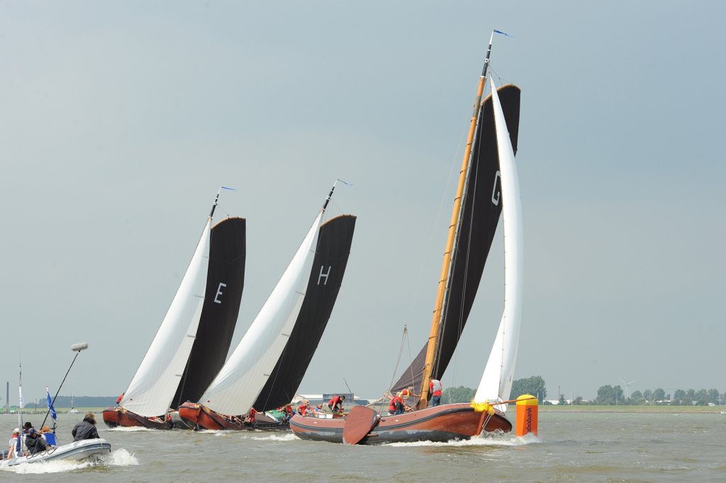 Na een valse start rondde Grou als tiende de bovenboei