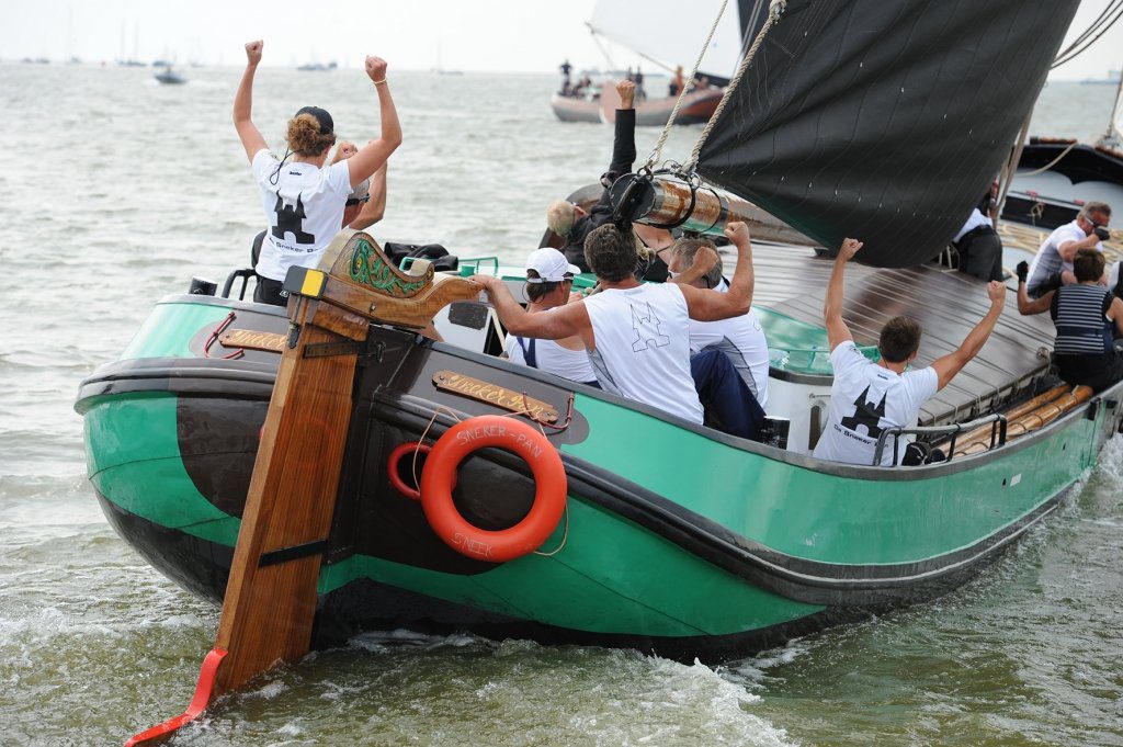 Sneek finishte onbedreigd op de eerste plaats