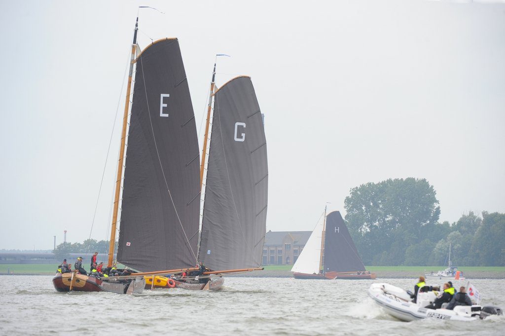 Grou en Earnewâld in de achtervolging op Heerenveen