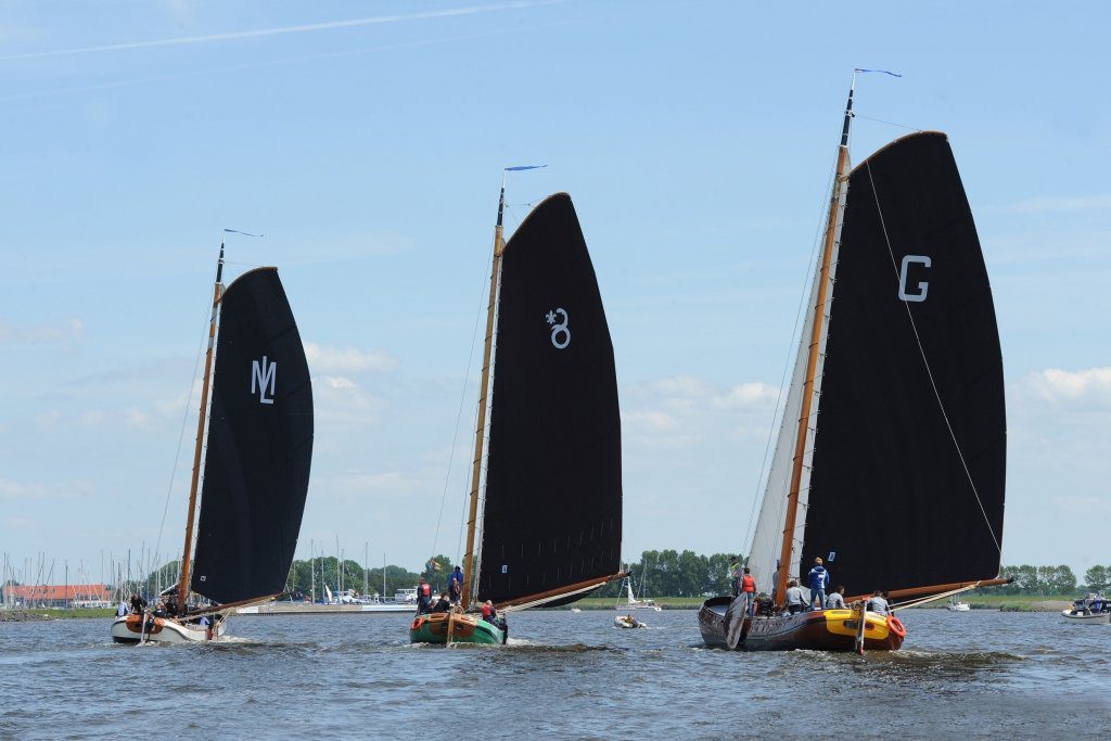 It Doarp Huzum op weg naar de winst in de laatste wedstrijd; Grou finisht als derde en pakt de eindoverwinning