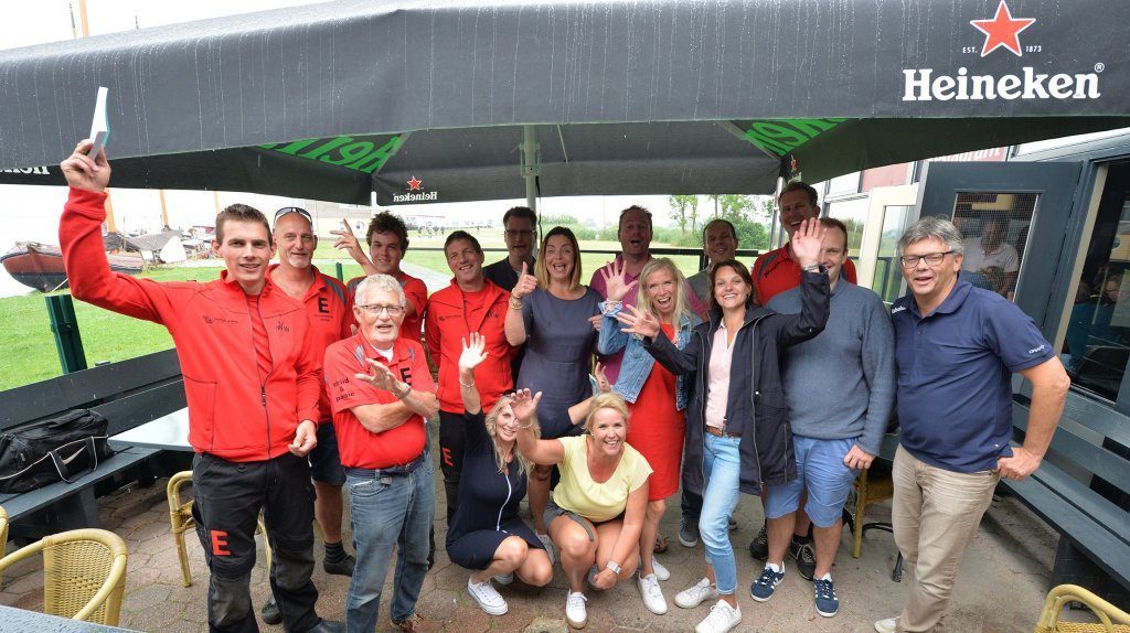 Het winnende team van Earnewâld met Rabo Heerenveen-Zuidoost Friesland