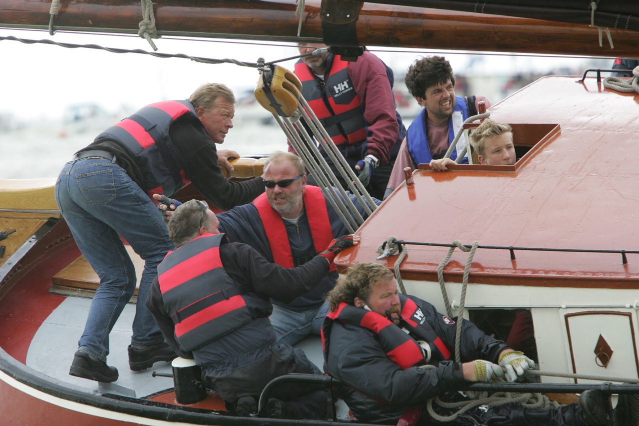 Het Jouster skûtsje met schipper Allard Syperda, 2005