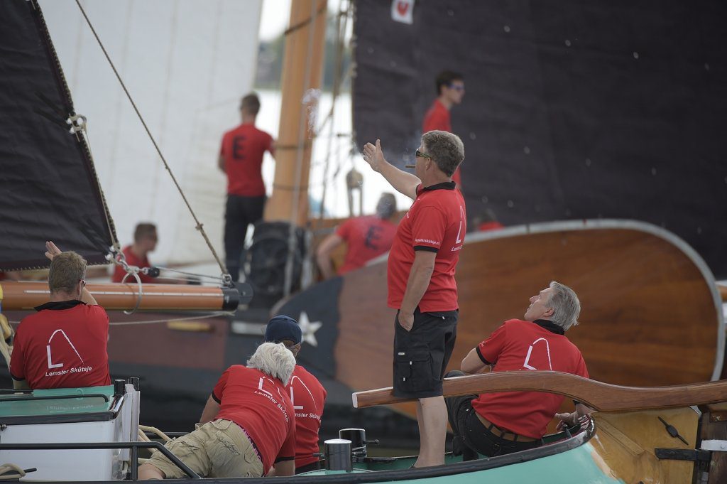 Albert Jzn. Visser (Lemmer) op zoek naar wind