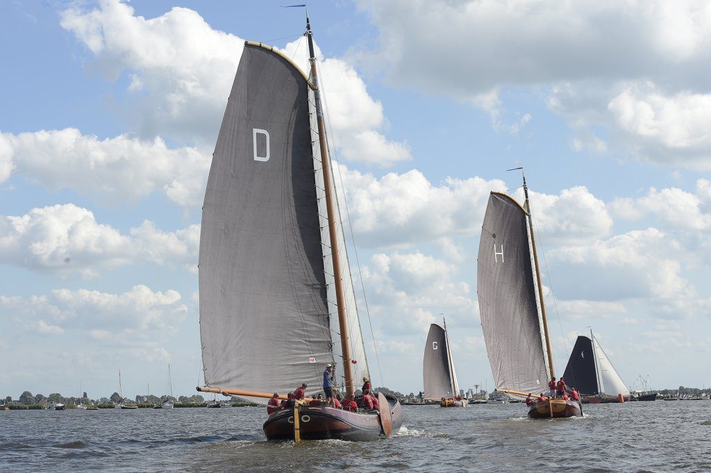 De vier koplopers op weg naar de laatste onderste ton