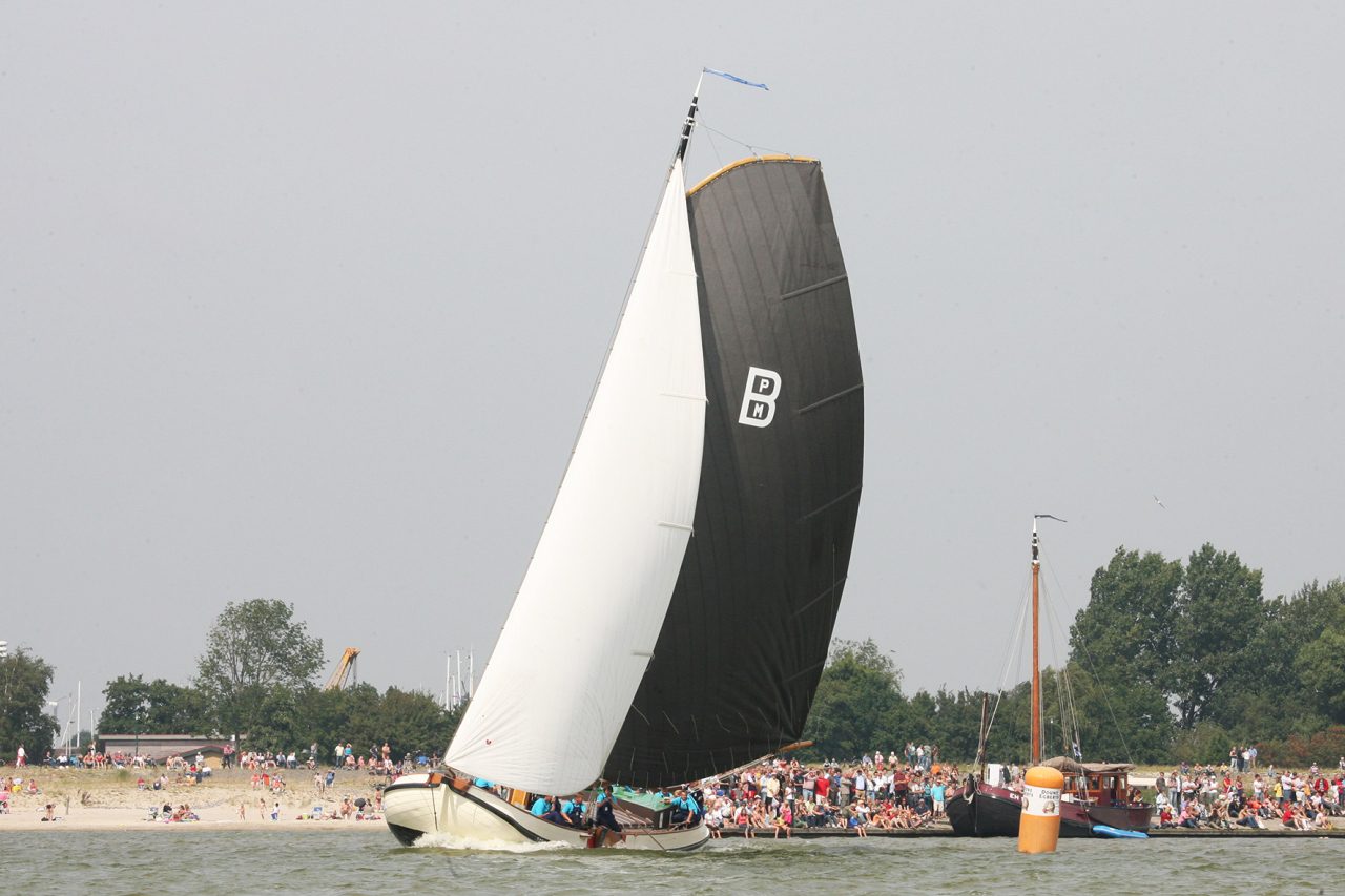 Pieter Ezn. Meeter behaalde zijn eerste dagwinst in de Lemster baai, 2007